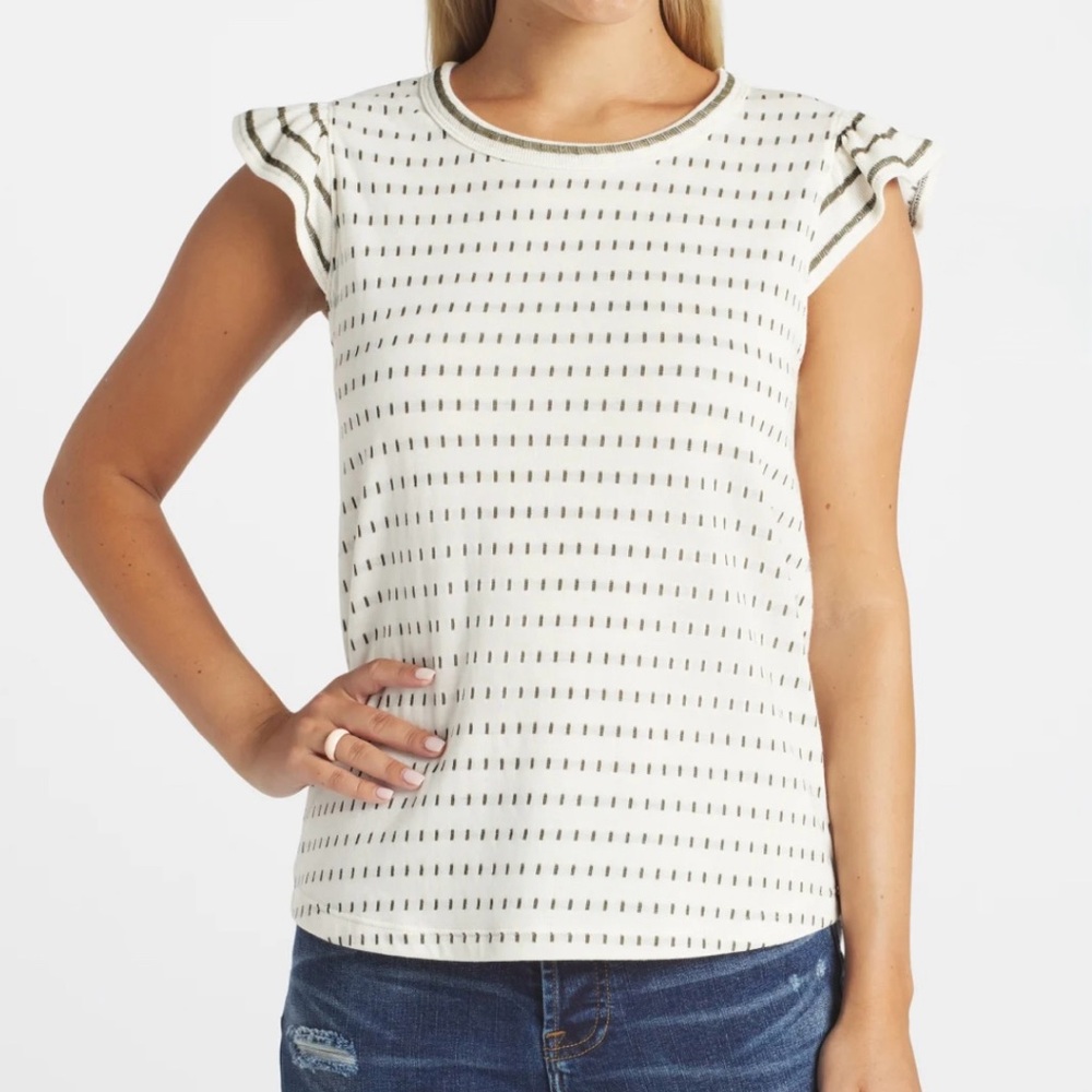 Pink Clover STACCATO
Jurmala Flutter Sleeve Knit Top